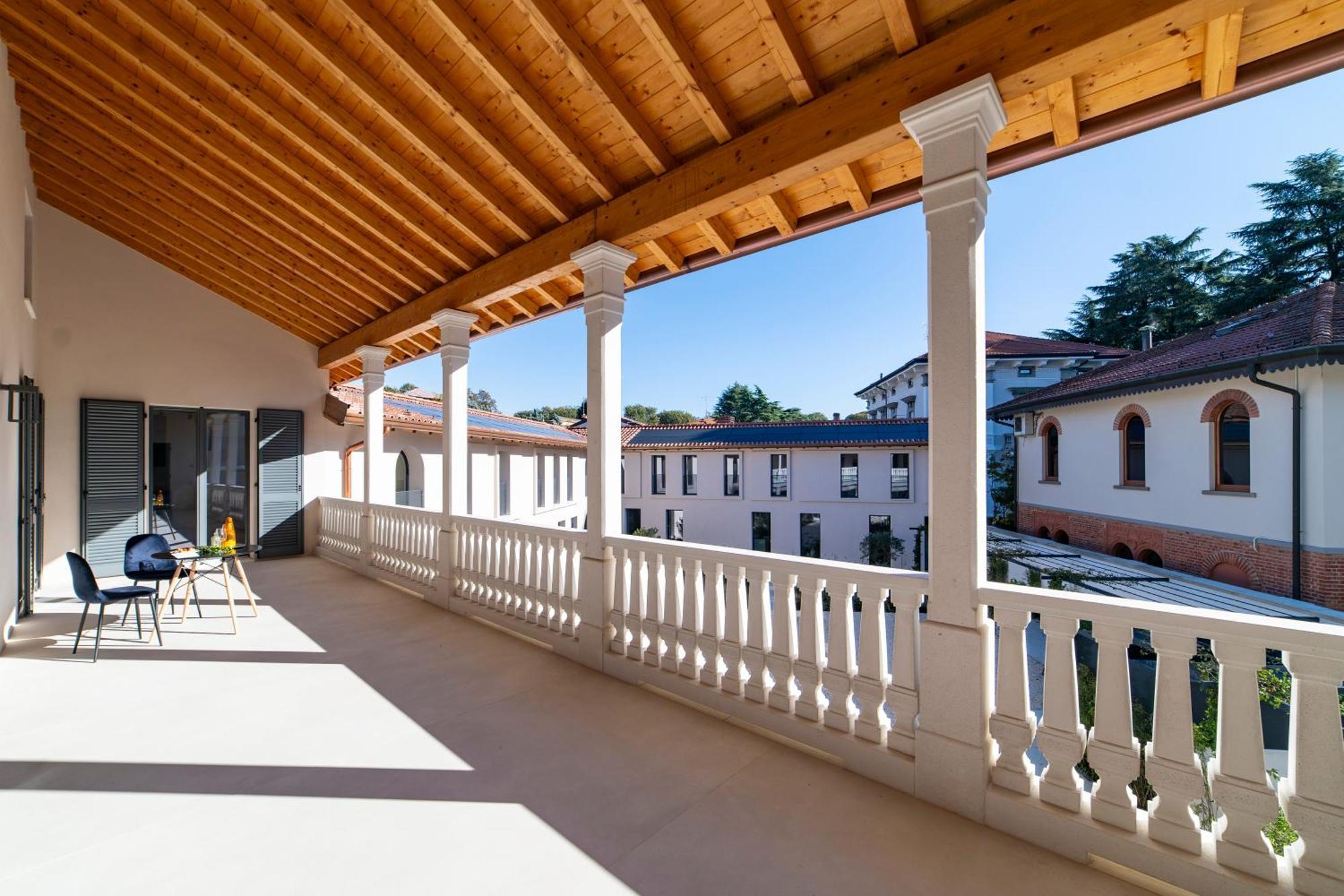 Via Vittorio Veneto 468 Chiari Aparthotel Bagian luar foto